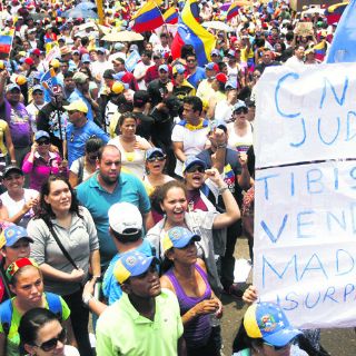 Siete muertos en Venezuela; Maduro reta: ''Vengan por mí''