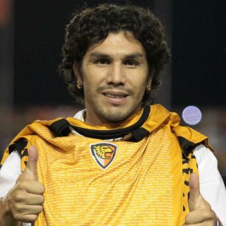 Salvador Cabañas volvería a jugar en México