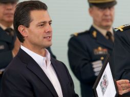 Peña Nieto cancela timbre postal conmemorativo a la creación del Ejército Mexicano. NTX /