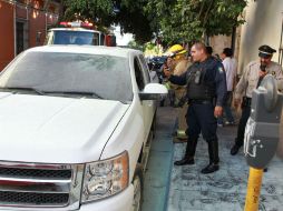 Al lugar acudieron policías estatales y municipales para recabar la información del hecho.  /