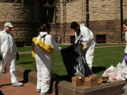 El FBI busca evidencias que apoyen a la investigación para dar con el responsable. AFP /