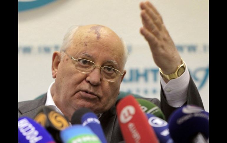 Mijaíl Gorbachov llama a reducir la brecha entre países ricos y pobres. ARCHIVO /