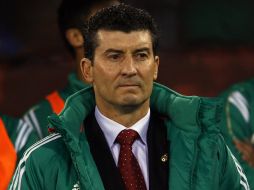 José Manuel de la Torre espera salir de la racha de empates del Tri pronto. EFE /