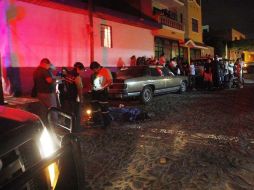 En el cruce de las calles Hostotipaquillo y Teuchitlán quedó el cuerpo del joven asesinado. EL INFORMADOR /