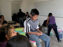 Los alumnos deberán permanecer en sus aulas, sin actividades al aire libre. ARCHIVO /