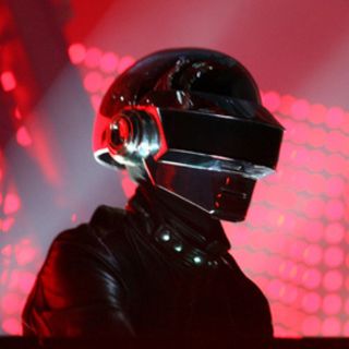 Daft Punk acaba con el suspenso y lanza su nuevo sencillo
