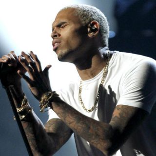 Chris Brown muestra detrás de cámaras del video ''Fine China''