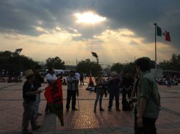 Jóvenes mantienen ocupadas las instalaciones de la Torre de Rectoría de la UNAM. ARCHIVO /