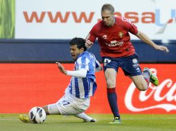 El mexicano no logra concretar un contragolpe en el minuto 20. AFP /