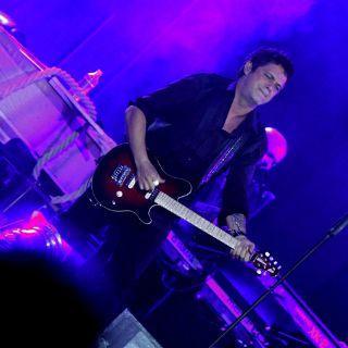 Sanz enloquece a Quito con ''La música no se toca''