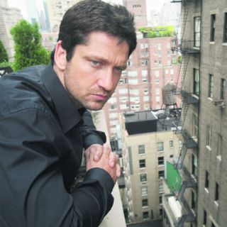 Gerard Butler salva el día