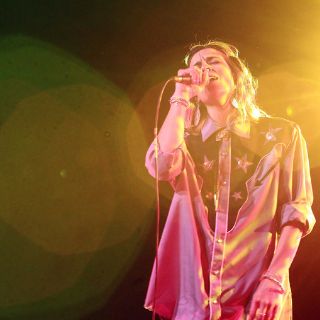 Bebe pone a cantar al Cavaret