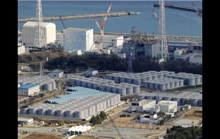 Los expertos de la AIEA reconocen los esfuerzos de las autoridades japonesas para controlar la fuga de desechos radiactivos. ARCHIVO /