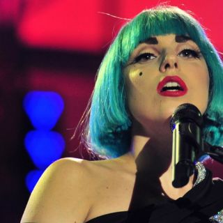 Lady Gaga estrena look