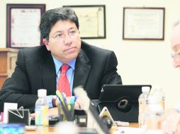 Ex funcionarios. El ex secretario de Educación Antonio Gloria (izquierda) y su entonces coordinador de Administración, Adrián Garza. EL INFORMADOR /