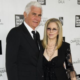 Barbra Streisand celebra su cumpleaños con premio