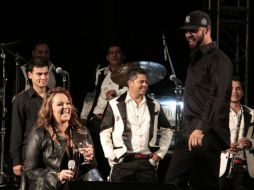 Esteban Loaiza (de gorra) destacó que el recuerdo de la cantante perdurará siempre en su corazón. ARCHIVO /