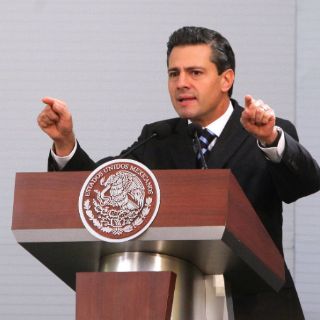 Peña llega a Lima para participar en el Foro Mundial para AL