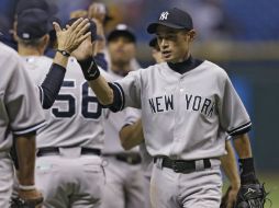 El japonés Ichiro Suzuki conecta con hit de oro dos carreras. AP /