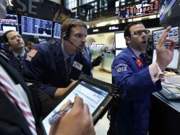 Wall Street cierra hoy sin una tendencia clara. AP /
