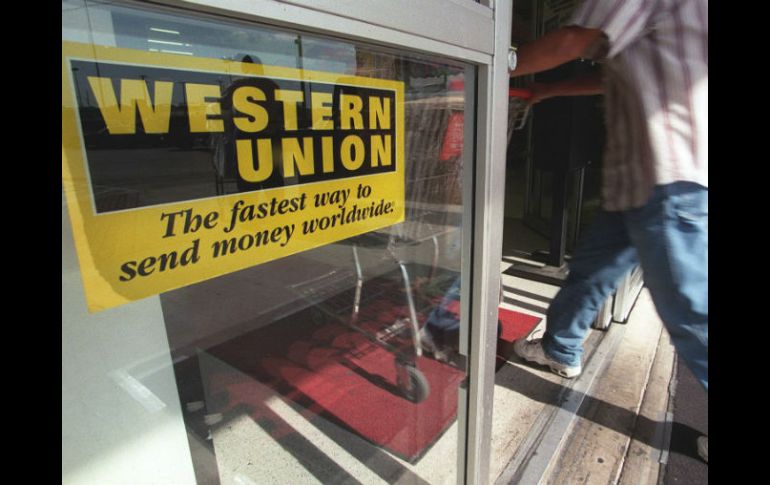 La primera etapa prevé ofrecer los servicios de Western Union en la mayoría de sus sucursales. ARCHIVO /