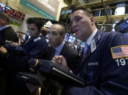 Los índices de la Bolsa de Nueva York cerraron con un pequeño avance. AP /