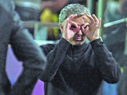 José Mourinho se ha mantenido en silencio tras la goleada del Borussia; nada más compareció en la rueda de prensa al final del juego. EFE /