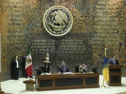 Por crisis del Congreso, el Ejecutivo había planeado un posible rescate financiero. ARCHIVO /