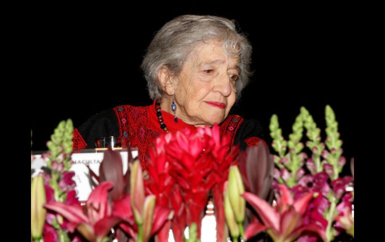 La titiritera, de 91 años, muere por un derrame cerebral. ARCHIVO /