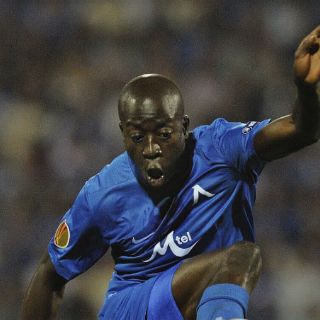 Más de 50 hinchas detenidos durante el partido Levski-CSKA