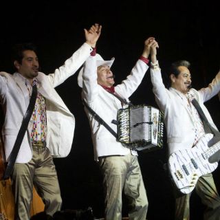 Los Tigres del Norte preparan disco novedoso
