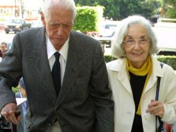 Fina García Marruz y Cintio Vitier en su visita a la ciudad. ARCHIVO /