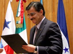 Bravo Padilla eligió a los rectores a partir de las ternas que propuso cada consejo universitario. ARCHIVO /