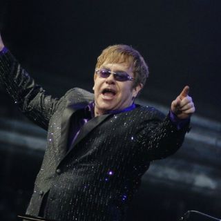 Elton John termina ''pelea'' con Madonna