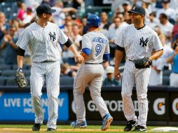 Con un jonrón de dos carreras los Yankees de Nueva York vencen 3-2 a los Azulejos. AFP /