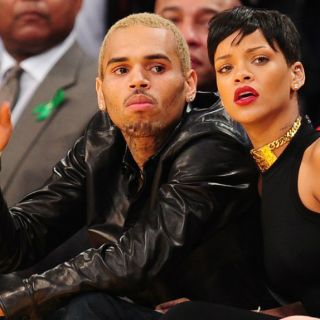 Padre de Brown desaprueba relación con Rihanna