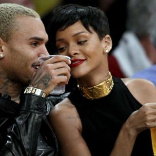 Rihanna regalará a Brown auto de más de 1 MDD