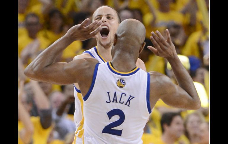 Stephen Curry y Jarrett Jack fueron los jugadores más destacados, juntos hicieron 52 puntos. EFE /