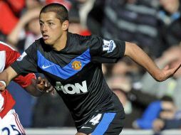 Javier ''Chicharito'' Hernández juega únicamente dos minutos en el empate de Manchester United contra el Arsenal. ARCHIVO /