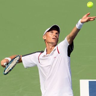 Davydenko firma participación fugaz en ATP de Munich