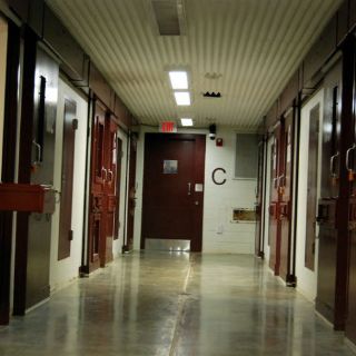 EU envía médicos a Guantánamo por huelga de hambre