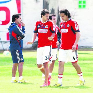 Galindo va por refuerzos y no hay intransferibles