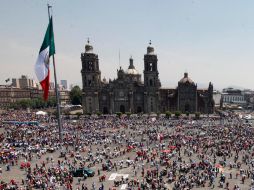Miles de trabajadores se dieron cita en el Zócalo capitalino, para celebrar un aniversario más del Día del Trabajo. NTX /