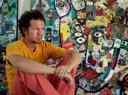 El artista plástico Daniel Neufeld expone en la ''Tlapalería Morelos''. EL INFORMADOR /