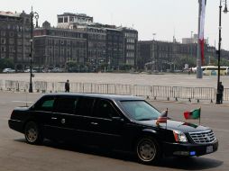 El presidente Obama viaja a bordo de ''La Bestia'' bajo un fuerte operativo de seguridad. EFE /