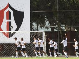 Los Rojinegros siguen con sus entrenamientos en Chapalita. MEXSPORT /