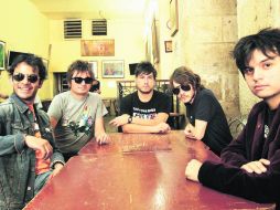 Los integrantes de Los Bunkers compartirán escenario este sábado en Calle 2 con agrupaciones como Caifanes, Kinky y Molotov. EL INFORMADOR /