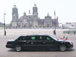 ''La Bestia'' que trasladó a Barack Obama del aeropuerto a Palacio Nacional es un búnker prácticamente impenetrable. AP /