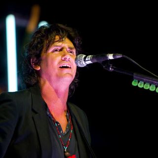 Saúl Hernández concluye exitosa gira en la Sala Nezahualcóyotl