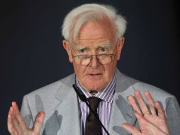 El escritor se muestra partidario de la abolición de los exclusivos internados británicos. ARCHIVO /